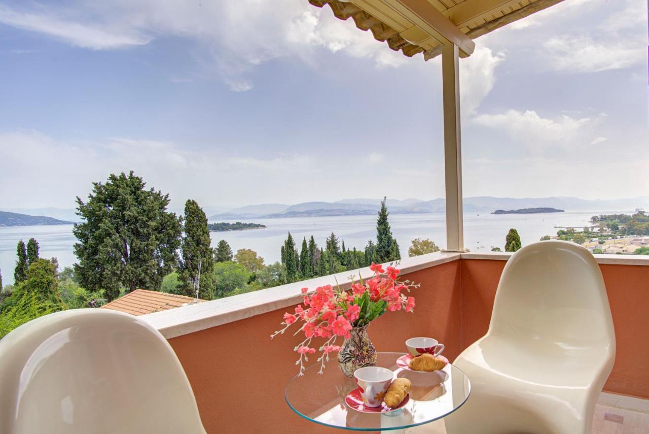 Villa Seaview & *