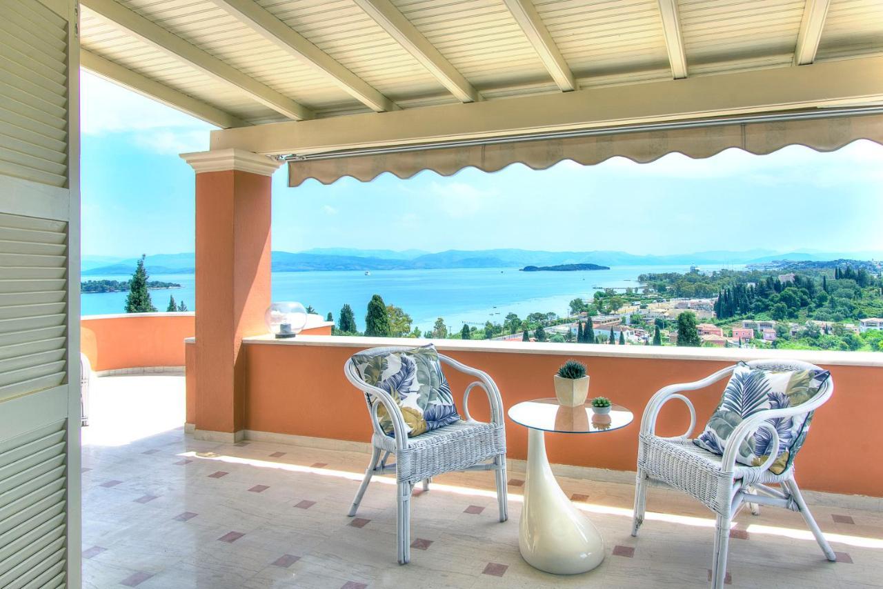 Villa Seaview & *