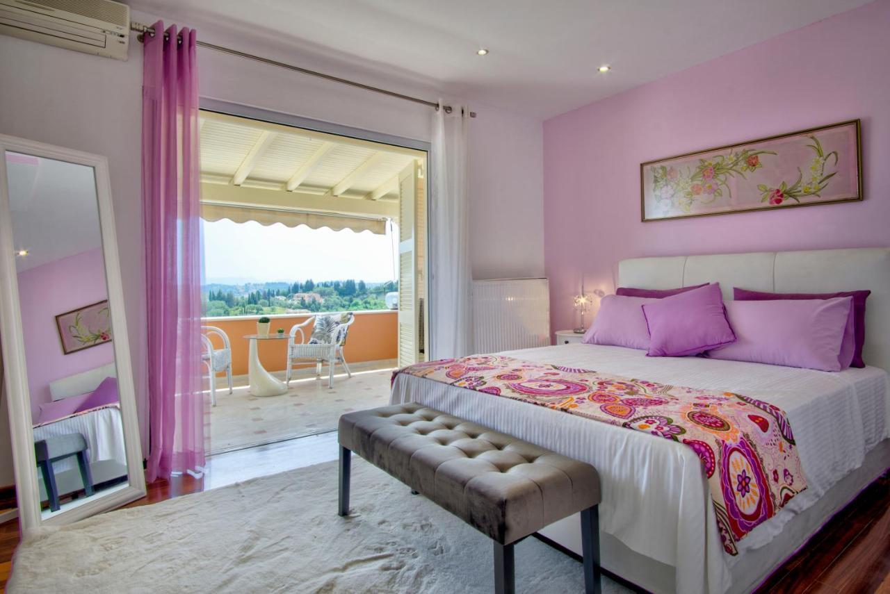 Villa Seaview & *