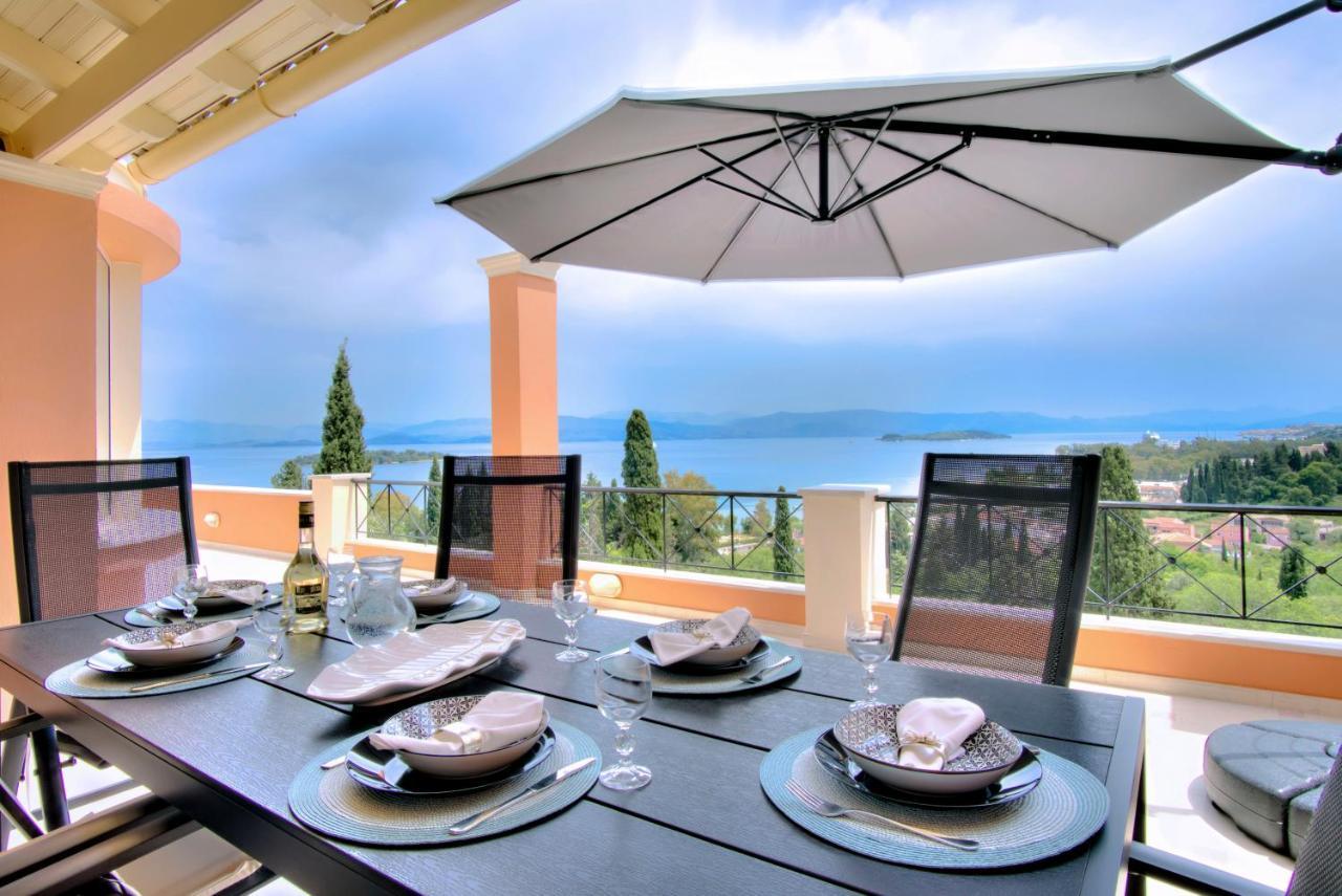 Seaview & Villa *